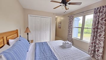 2 bedrooms, WiFi, bed sheets