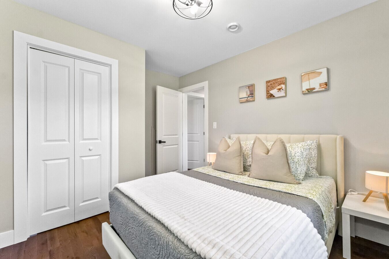 2 makuuhuonetta, silitysrauta/-lauta, vauvan matkasänky, Wi-Fi