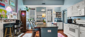 Bold & Beautiful Stays Downtown Historic Home near Ft Benning/Moore & Hospitals