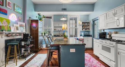 Bold & Beautiful Stays Downtown Historic Home near Ft Benning/Moore & Hospitals