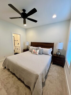 3 bedrooms, iron/ironing board, travel crib, free WiFi