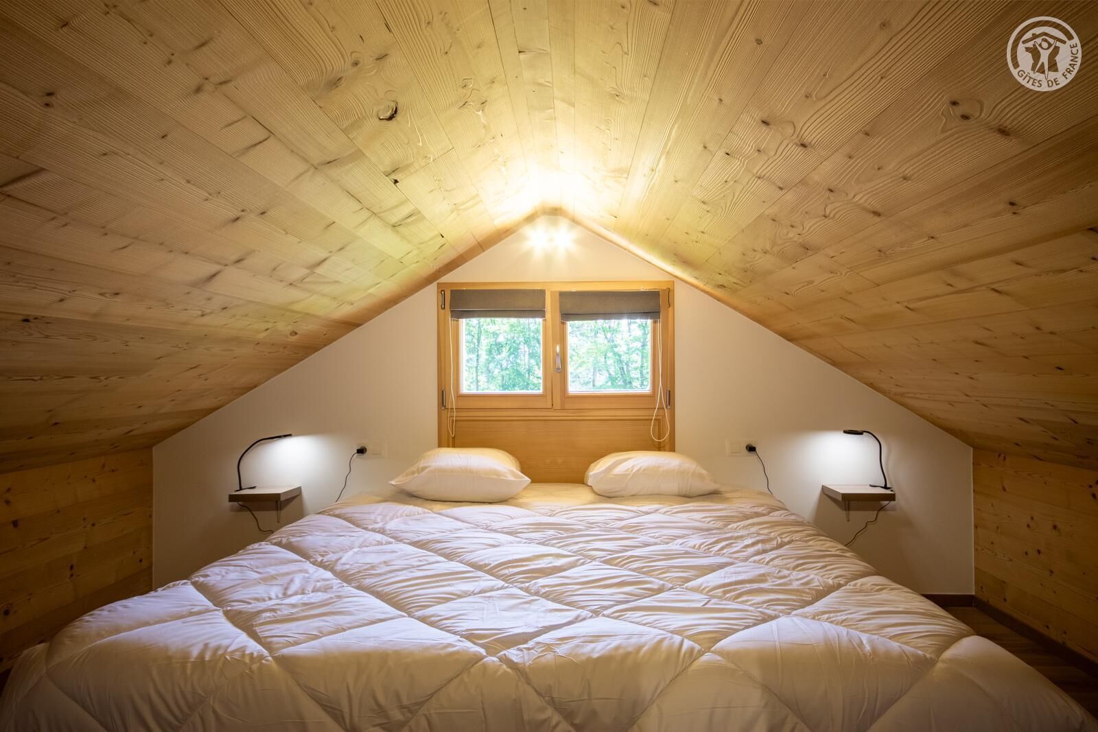 6 slaapkamers, een strijkplank/strijkijzer, gratis wifi