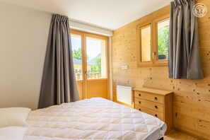 6 habitaciones, tabla de planchar con plancha y wifi gratis 