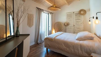 4 bedrooms, free WiFi