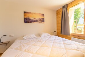 3 chambres, fer et planche à repasser, Wi-Fi gratuit