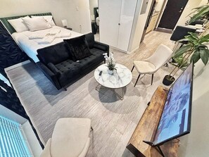 1 habitación, wifi y ropa de cama