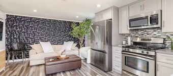Guesthouse— Private jacuzzi— Perfect Getaway