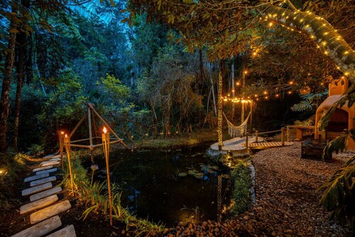 Lake Cabin w/ Hot Tub & Cinema