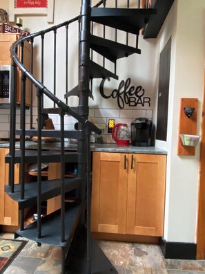Interior - Away In an Adirondack Dream - Wilmington, NY (Wilmington)