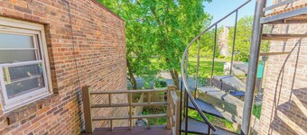 Massive 5BD/4BA 3-Story Duplex @ Downtown Albany