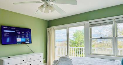Downtown Bayfield Home W/ Lake Views, Near Ferry & Marina