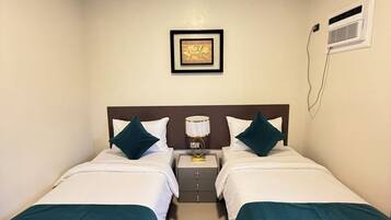 Desk, laptop workspace, free WiFi