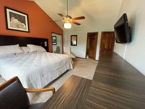 4 soverom, skrivebord, strykejern/-brett og wi-fi (inkludert)