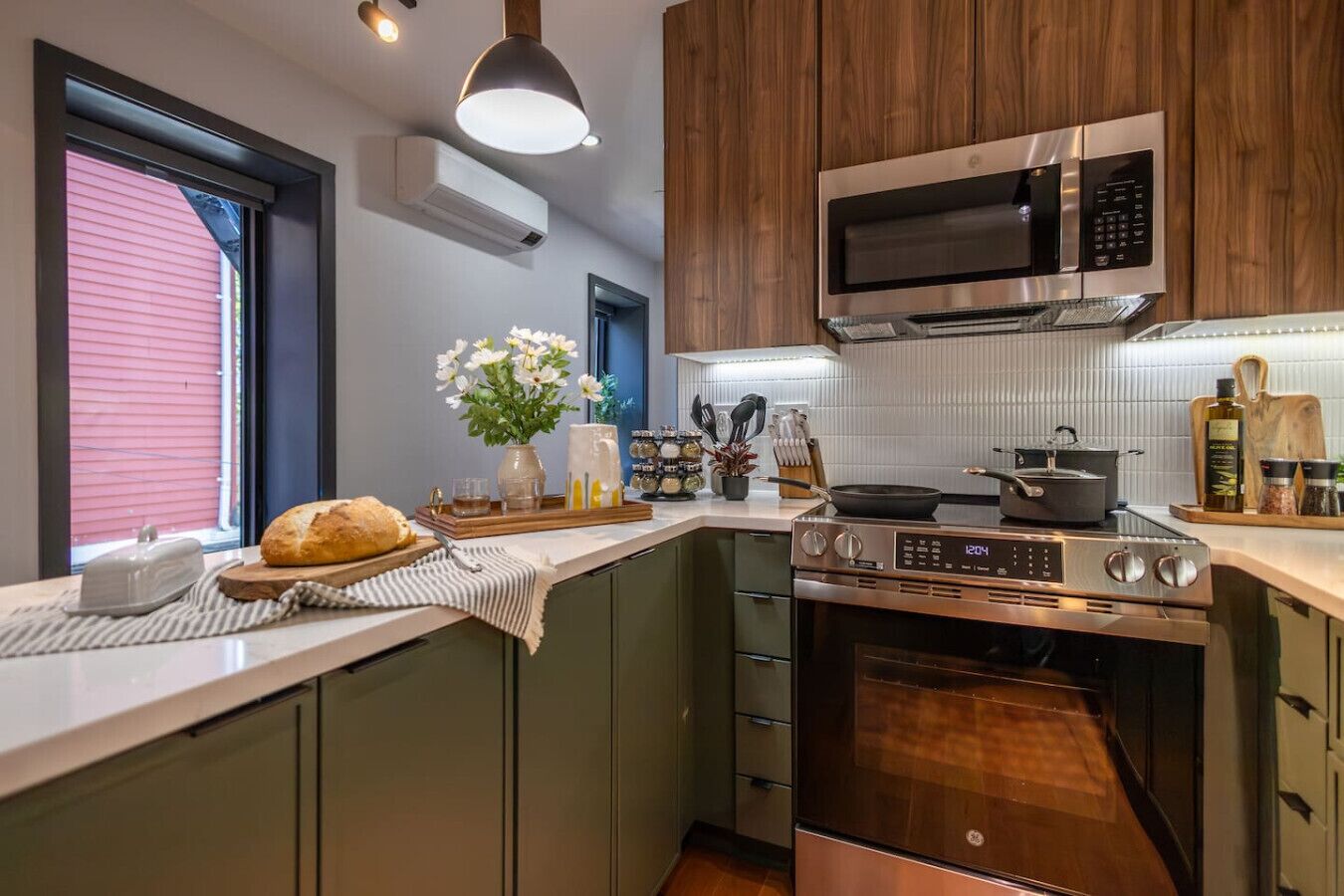 Refrigerador, microondas, horno, placa de cocina