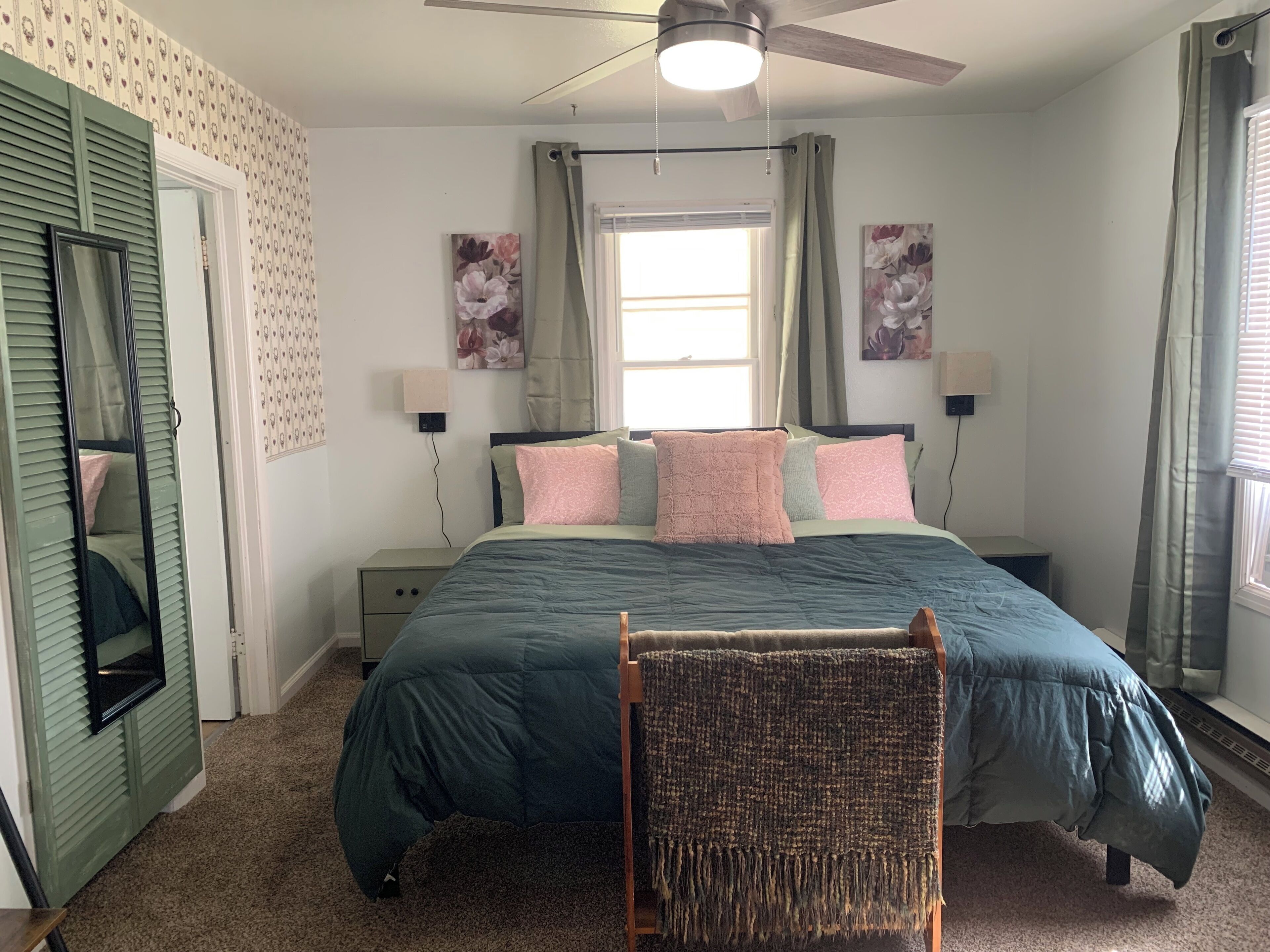 1 habitación, escritorio, tabla de planchar con plancha y wifi gratis 