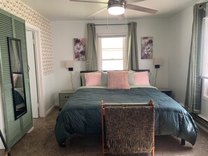 1 bedroom, desk, iron/ironing board, free WiFi - Ample Driveway Parking for Boats and Trailers (American Falls)