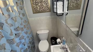 Towels, toilet paper