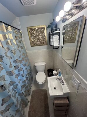 Handdoeken, toiletpapier