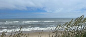 Beach Haven Just Steps Away from the Ocean, Amazing Views