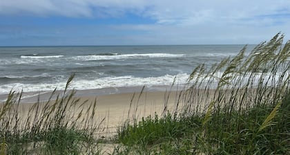 Beach Haven Just Steps Away from the Ocean, Amazing Views