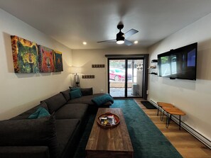 Smart TV, DVD player