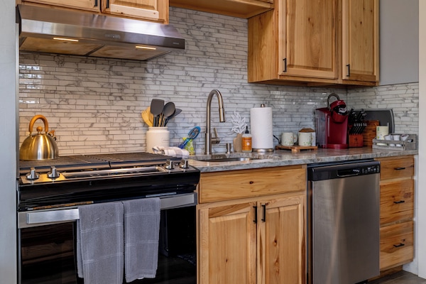 Microones, forn, placa de cuina i rentaplats