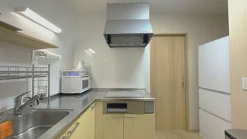 Family Villa, Ocean View | Private kitchen | Electric kettle