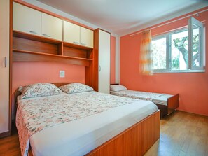1 bedroom, Internet