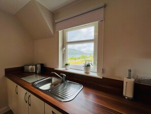 電子レンジ、オーブン、食器洗い機、コーヒー / ティーメーカー