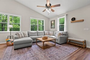 Unclassified image, 2 of 41, button