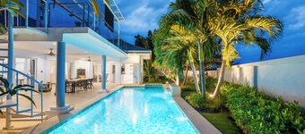 คิระ เจแปนดิ เอสเคป ซาวน่า รูฟท็อป ซิเนมา