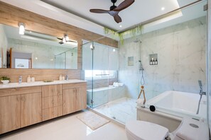 House | Bathroom | Hair dryer, bathrobes, towels, soap - Kira Japandi Escape Sauna Rooftop Cinema (Hua Hin)