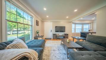 Smart TV, books, offices