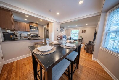 Newly Renovated Townhouse on a Tranquil Street