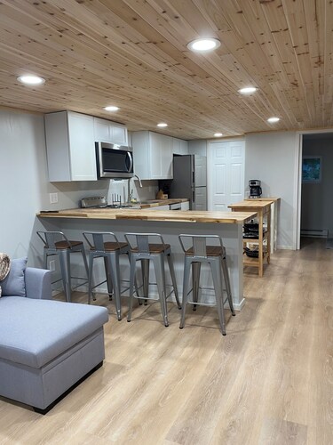 Tranquil cabin with WiFi in charming Au Train.