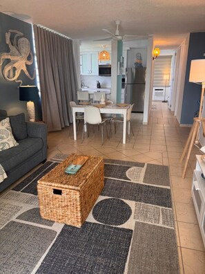 Smart TV - NEW! Oceanfront Bliss Apt with Breathtaking Views & Sea Breeze, 2 Bdr., 2 Bath (Luquillo)