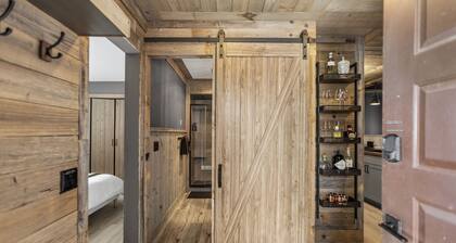 Luxury Mountain Retreat.Minutes from ski slopes,Water Park,Resort & scenic hikes