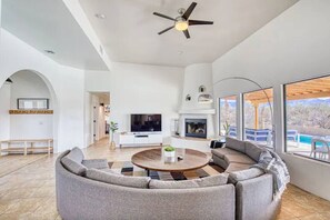 Smart TV, fireplace, video games, DVD player