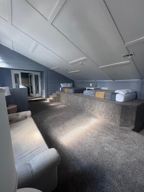 12 bedrooms, desk, iron/ironing board, free WiFi