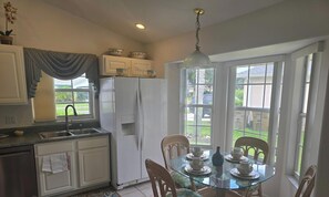 Fridge, microwave, oven, stovetop - Spacious 4BR Kissimmee House with Pool, Spa, Game Room & Near Disney Parks (Kissimmee)