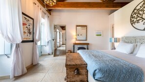 4 Schlafzimmer, Bügeleisen/Bügelbrett, Reisekinderbett, Bettwäsche