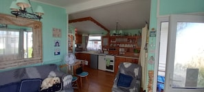 Télévision, cheminée