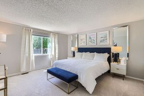 4 camere, una scrivania, ferro/asse da stiro, Wi-Fi