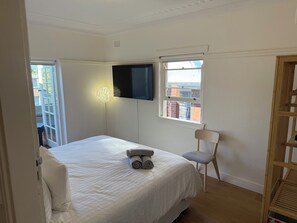 2 Schlafzimmer, Bügeleisen/Bügelbrett, WLAN, Bettwäsche