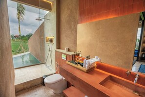 One Bedroom Villa with Private Pool and Rice Field View | Bathroom
