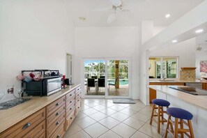 Interior - Vibrant Home l Perfect Island Getaway! (Marco Island)