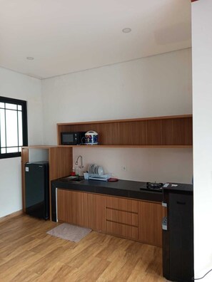 Private kitchen - Villa Shizuka (Garut)