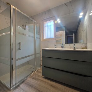 Dusche, Haartrockner