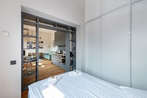1 habitación, escritorio y insonorización 