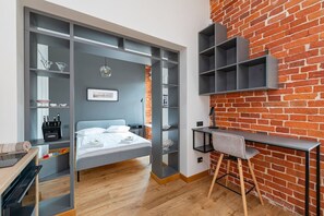 1 habitación, escritorio y insonorizaci ón 